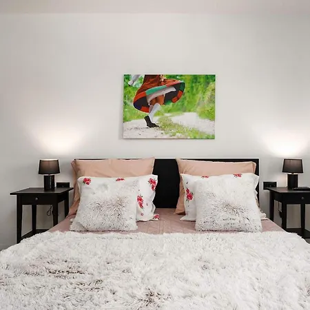 Ana Apartment *