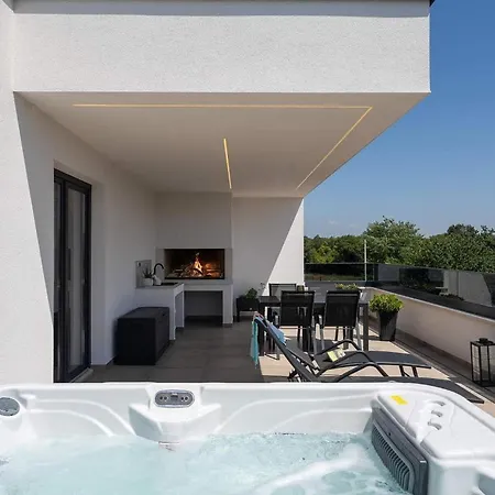 Ana Apartment