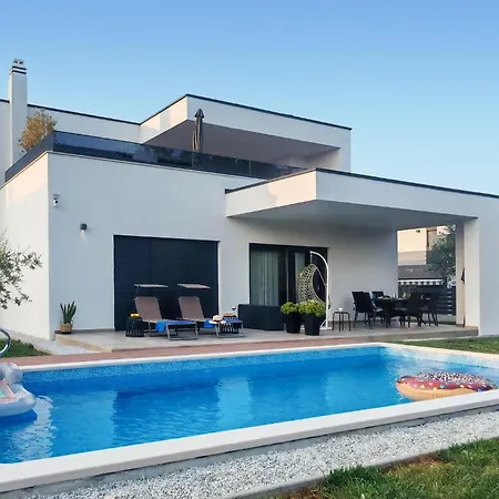 Διαμέρισμα Ana *